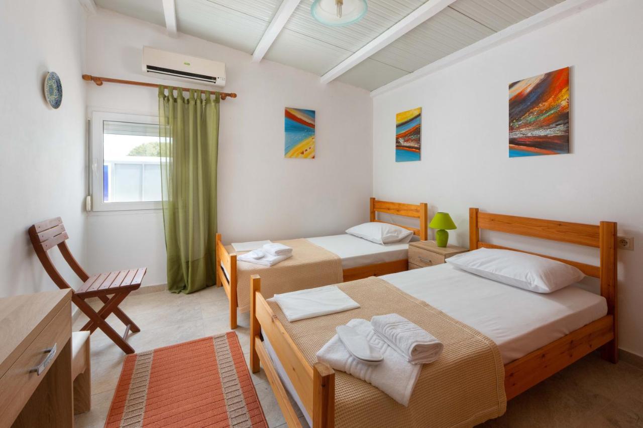 Pearl - Front House With Private Pool Βίλα Γεννάδι