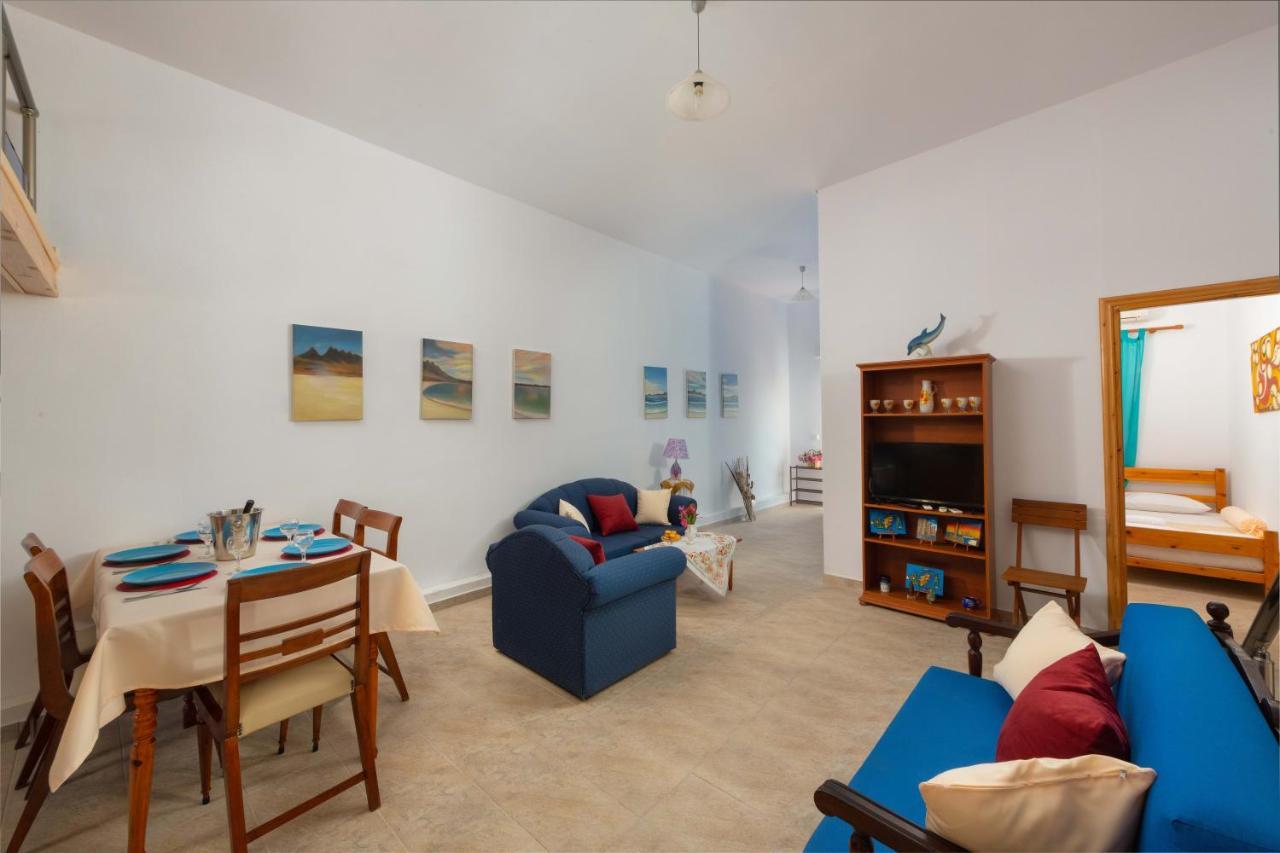 Villa Pearl - Front House With Private Pool Gennadi