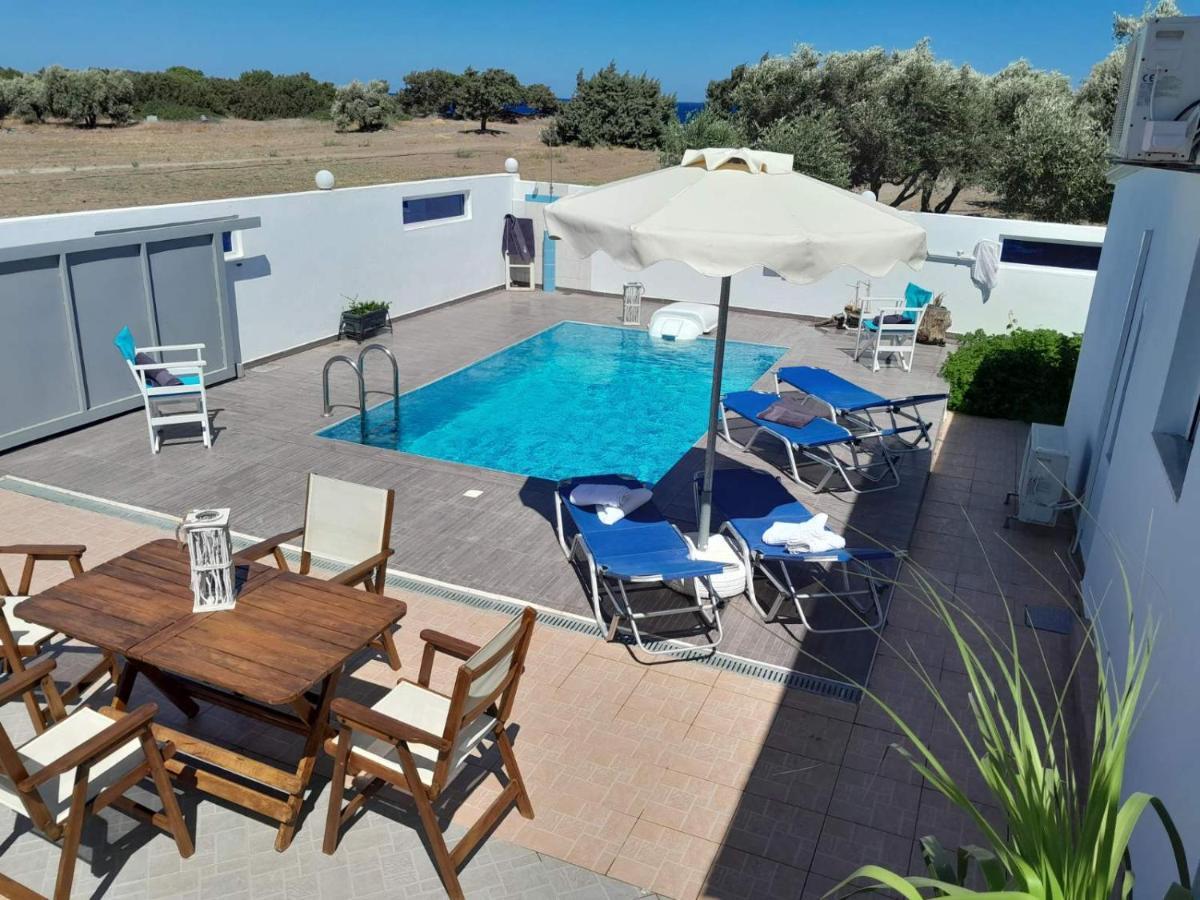 Pearl - Front House With Private Pool Gennadi